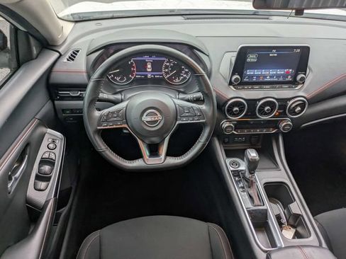 Used 2024 Nissan Sentra SR FWD image 16