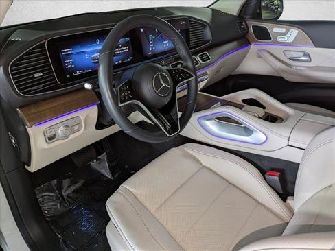 Certified 2025 Mercedes-Benz GLE 350 4MATIC w/ Winter Package image 12
