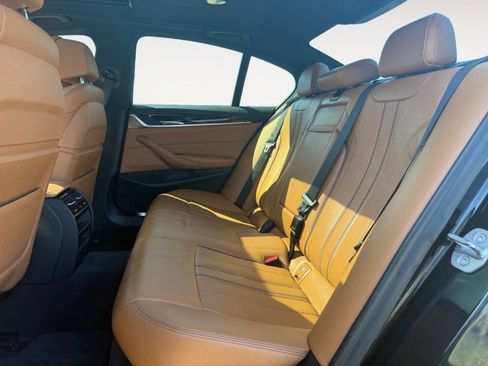 Used 2018 BMW 530i RWD image 14