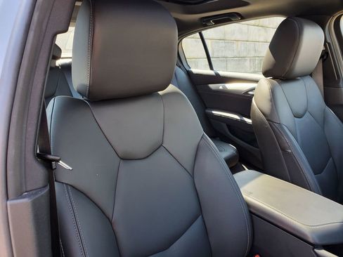 Certified 2022 Cadillac CT5 Luxury w/ Sun And Sound Package image 39
