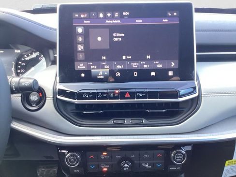 New 2026 Jeep Compass Limited image 12