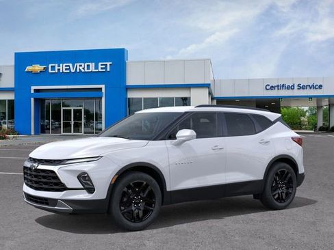 New 2026 Chevrolet Blazer LT image 2
