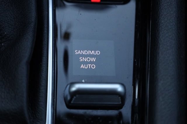 Used 2025 Jeep Compass Limited AWD/4WD image 28