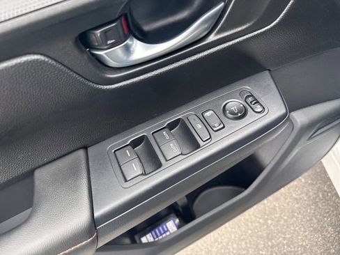 Certified 2025 Honda CR-V Sport image 10