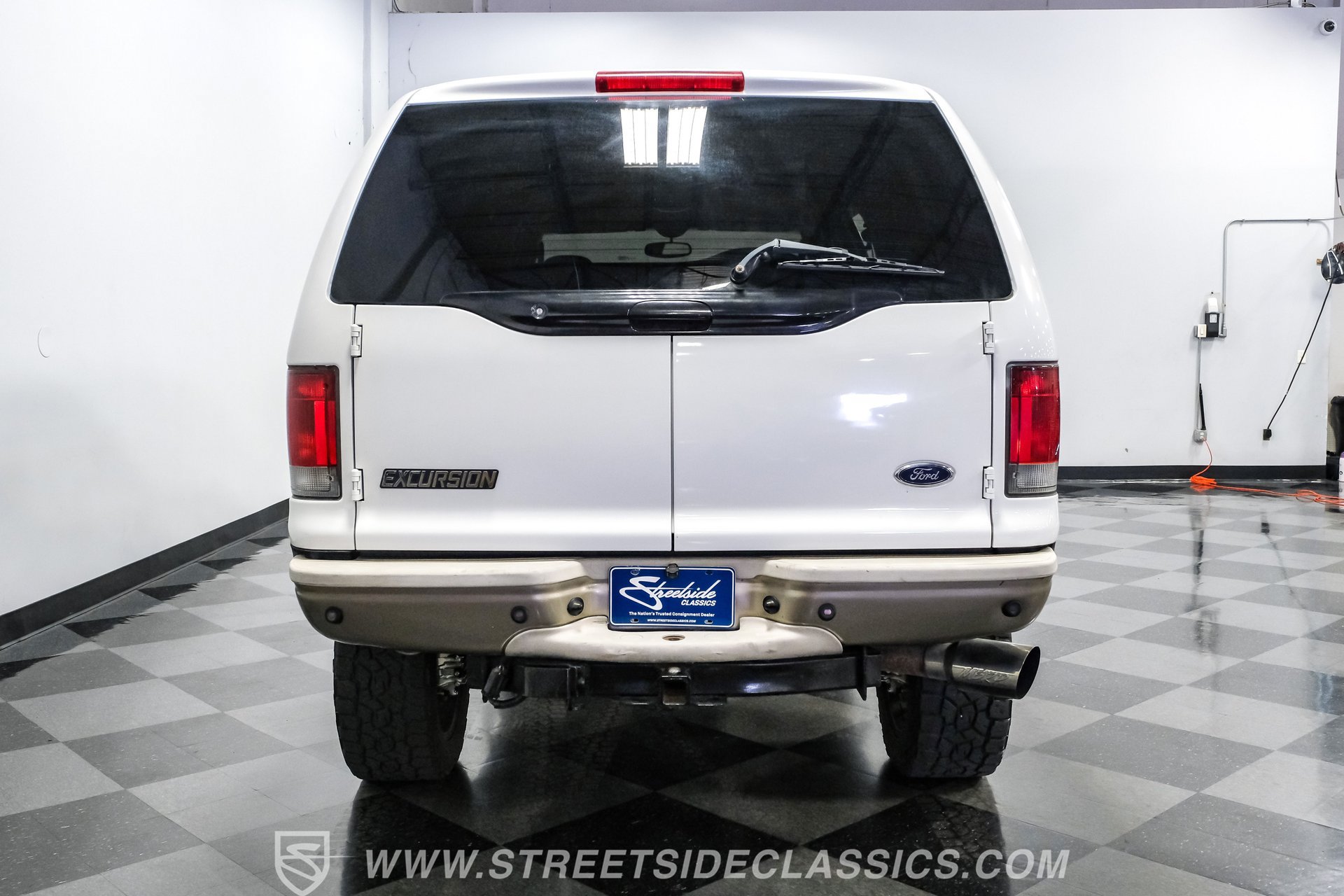 Used 2004 Ford Excursion Eddie Bauer AWD/4WD image 11