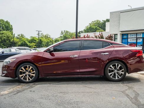 Used 2018 Nissan Maxima 3.5 SL w/ Interior Lighting Package FWD image 4