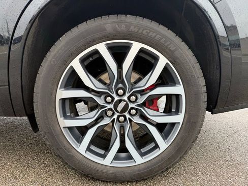 Certified 2024 Cadillac XT6 Sport w/ LPO, Floor Liner Package image 15