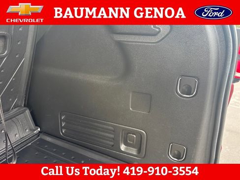 Used 2023 Chevrolet Traverse RS AWD/4WD image 49