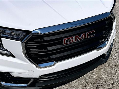 Used 2022 GMC Terrain SLE w/ Driver Convenience Package FWD image 30