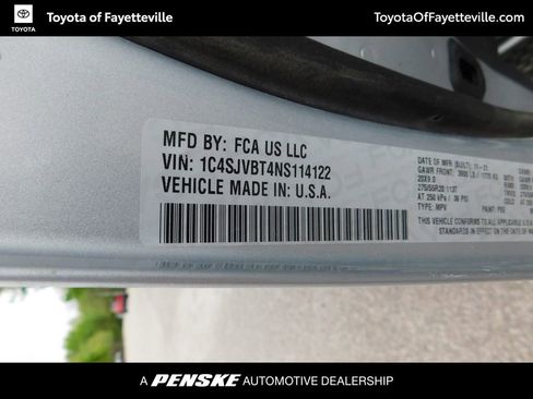 Used 2022 Jeep Wagoneer Series II image 8