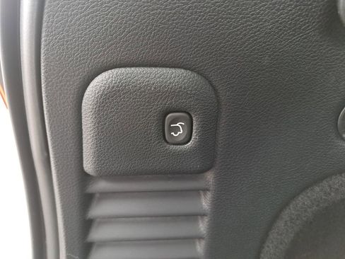 Used 2020 Jeep Grand Cherokee Laredo AWD/4WD image 15