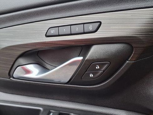 Used 2022 GMC Terrain SLT image 15