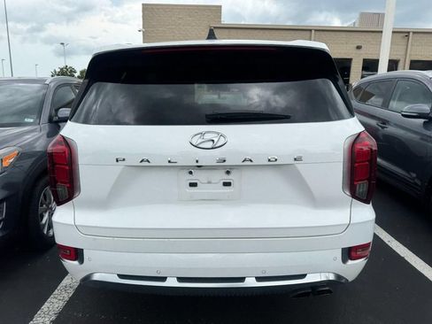 Used 2022 Hyundai Palisade Calligraphy FWD image 3
