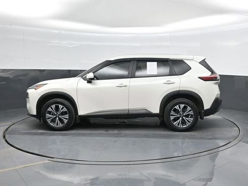 Used 2023 Nissan Rogue SV w/ SV Premium B Package image 9