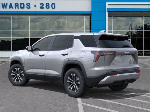 New 2026 Chevrolet Equinox LT w/ Convenience Package II image 3