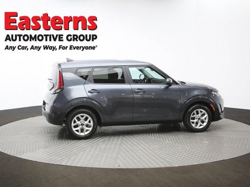 Used 2023 Kia Soul LX w/ LX Technology Package FWD image 43