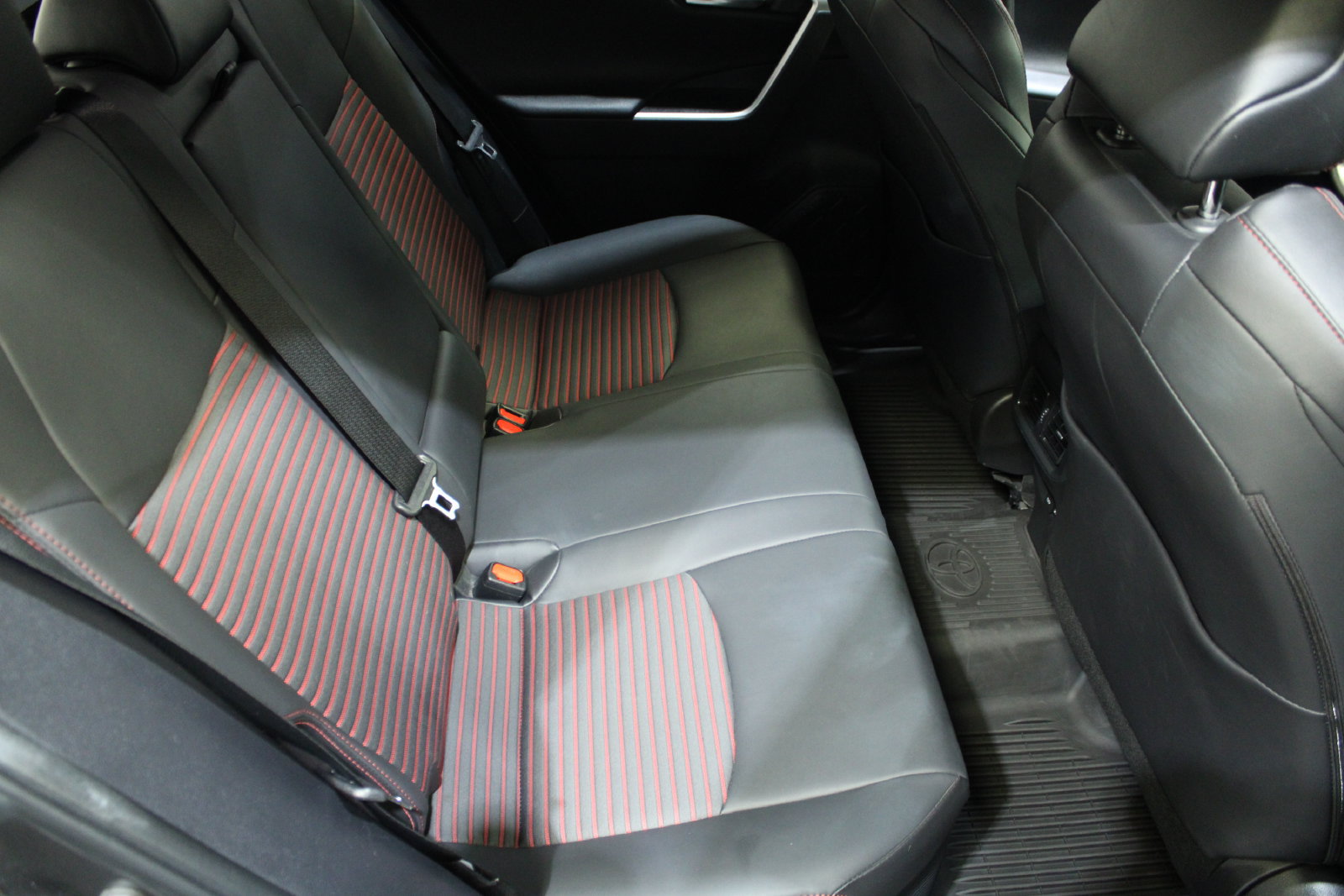 Used 2022 Toyota RAV4 XSE AWD/4WD image 41
