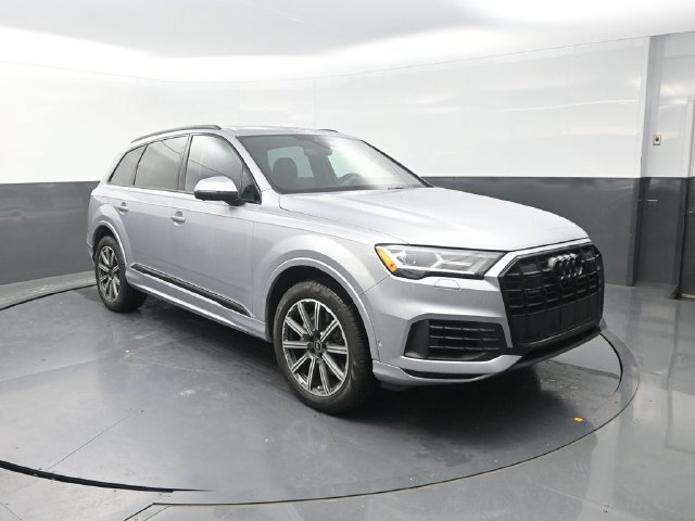 Used 2022 Audi Q7 2.0T Premium Plus w/ Premium Plus Package AWD/4WD image 10