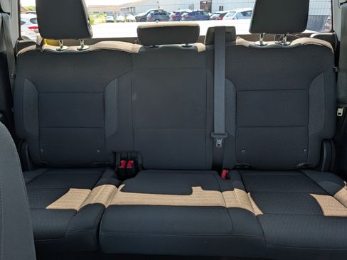 Used 2023 Chevrolet Silverado 1500 LT AWD/4WD image 13