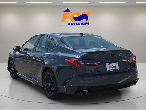 New 2026 Toyota Camry SE w/ Convenience Package FWD image 3