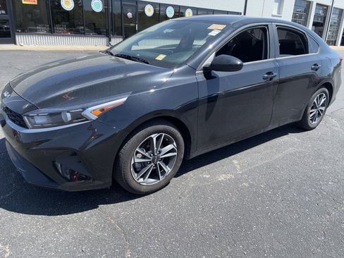Used 2024 Kia Forte LXS FWD image 1