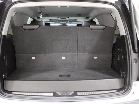 Used 2018 Chevrolet Tahoe LT w/ LT Signature Package image 15