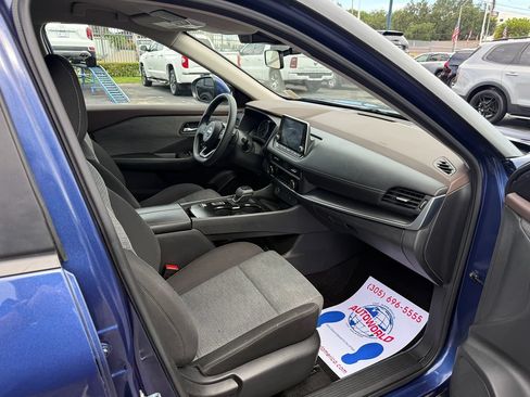 Used 2023 Nissan Rogue SV FWD image 14