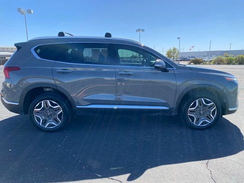 Used 2023 Hyundai Santa Fe SEL Premium image 6