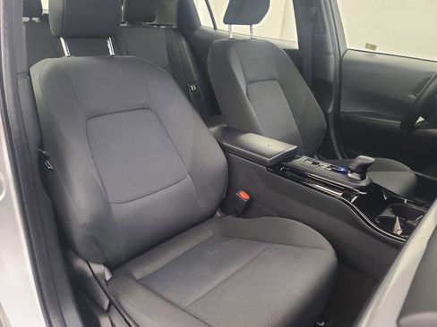 Used 2024 Toyota Prius Limited image 16