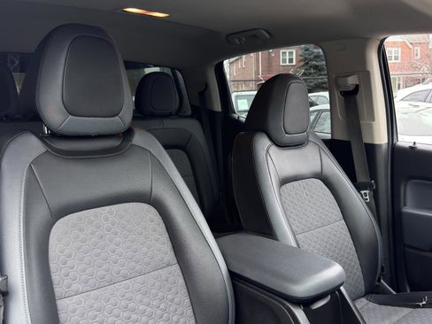 Used 2015 Chevrolet Colorado Z71 image 29