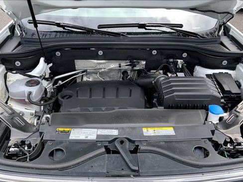 Used 2025 Volkswagen Atlas Cross Sport SEL Premium R-Line AWD/4WD image 9