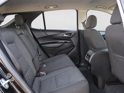 Used 2020 Chevrolet Equinox LT w/ Driver Convenience Package AWD/4WD image 14