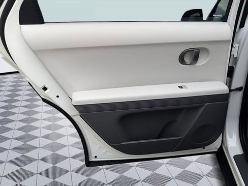 New 2026 Hyundai Ioniq 5 SEL image 28