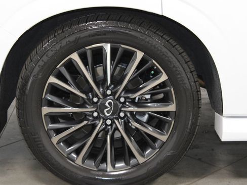 Used 2026 INFINITI QX80 Autograph w/ Autograph Exterior Package AWD/4WD image 14
