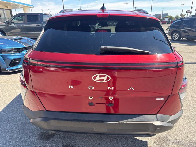 Used 2025 Hyundai Kona SEL AWD/4WD image 4