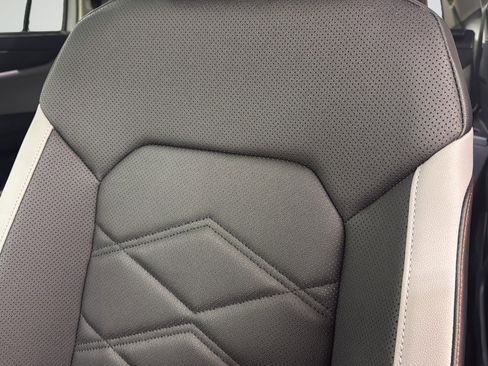 New 2026 Volkswagen Atlas Peak Edition AWD/4WD image 19