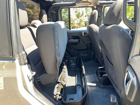 Used 2022 Jeep Gladiator Sport AWD/4WD image 44