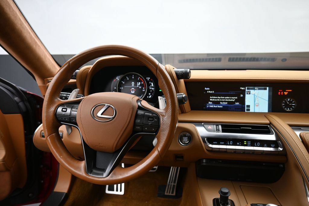 Used 2018 Lexus LC 500 Coupe w/ Performance Package RWD image 11