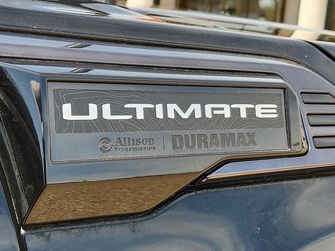 Used 2024 GMC Sierra 3500 Denali Ultimate image 8