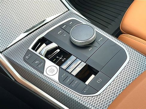 New 2026 BMW 330i Sedan w/ Premium Package RWD image 57