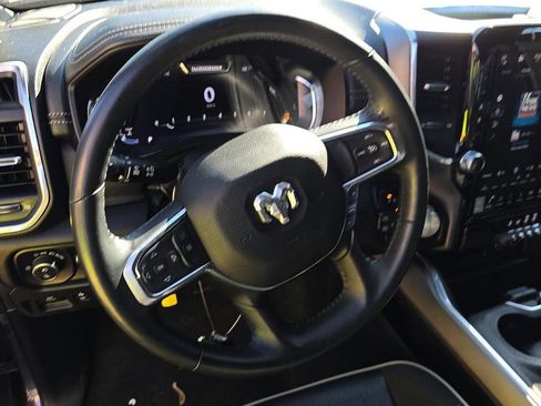 Used 2023 RAM 1500 Laramie AWD/4WD image 10