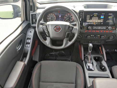 Used 2025 Nissan Frontier PRO-4X w/ Interior Protection Package AWD/4WD image 16
