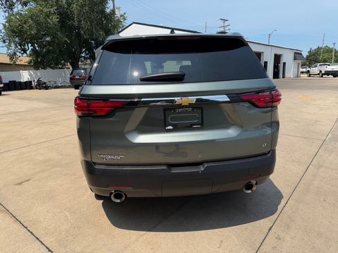 Used 2023 Chevrolet Traverse LT FWD image 30