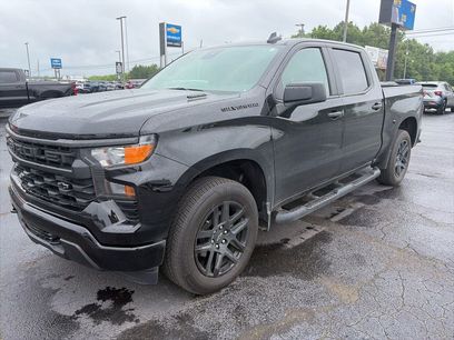 Used 2025 Chevrolet Silverado 1500 Custom w/ LPO, Dark Essentials Package