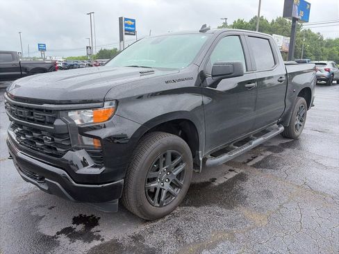 Used 2025 Chevrolet Silverado 1500 Custom w/ LPO, Dark Essentials Package RWD image 1
