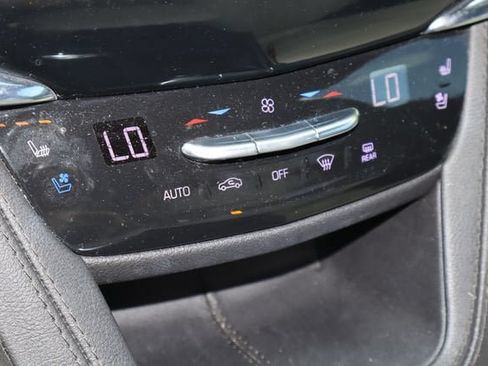 Used 2020 Cadillac XT6 Sport AWD/4WD image 28