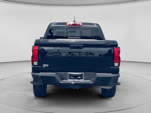 Used 2025 Chevrolet Colorado LT RWD image 6