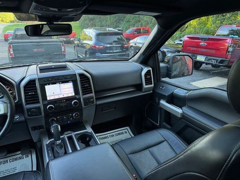Used 2018 Ford F150 Lariat w/ Equipment Group 502A Luxury AWD/4WD image 34
