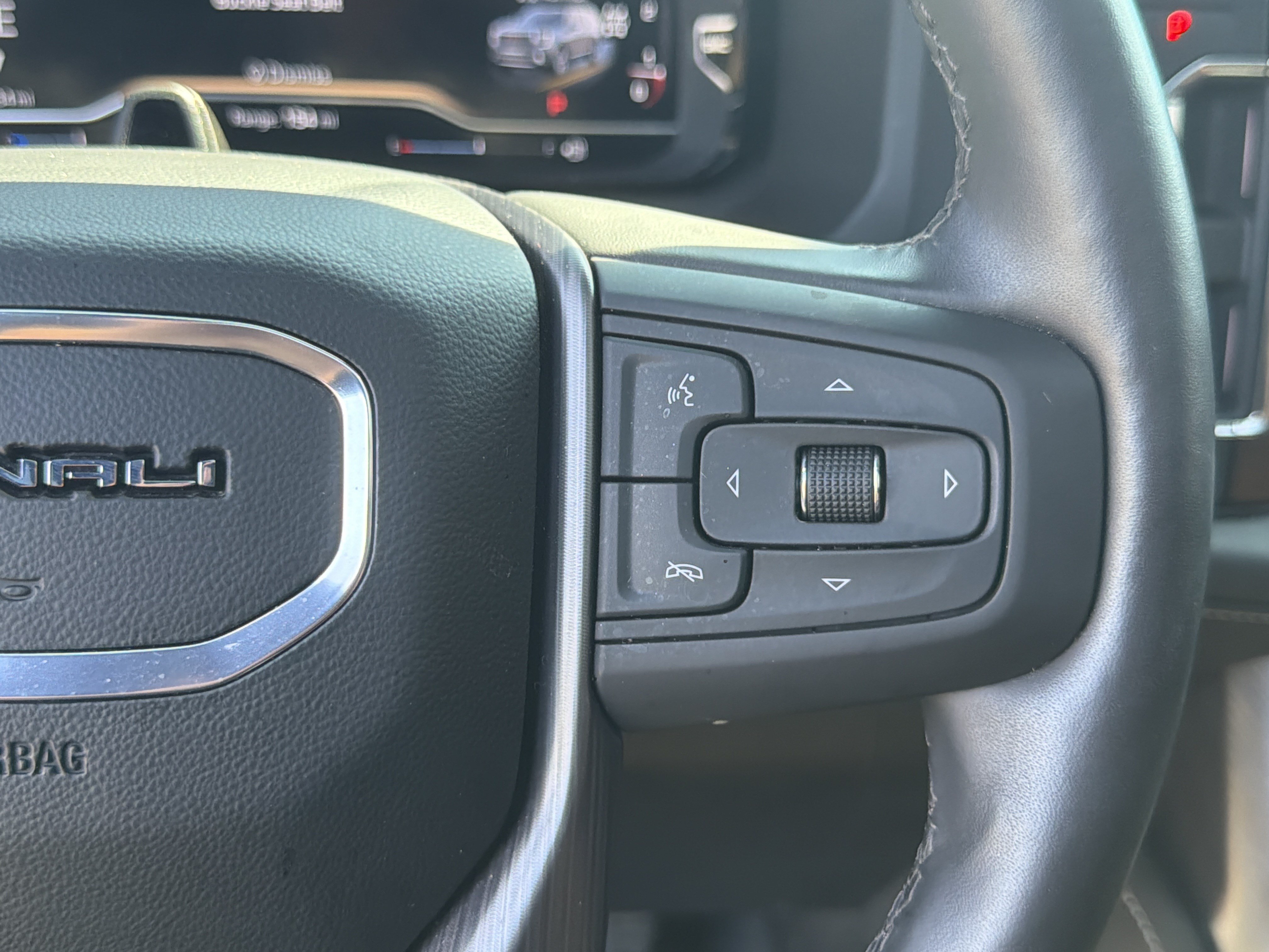 Used 2023 GMC Yukon Denali Ultimate w/ LPO, Floor Liner Package AWD/4WD image 82