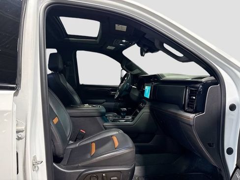 Used 2022 GMC Sierra 1500 AT4 w/ AT4 Premium Package AWD/4WD image 24